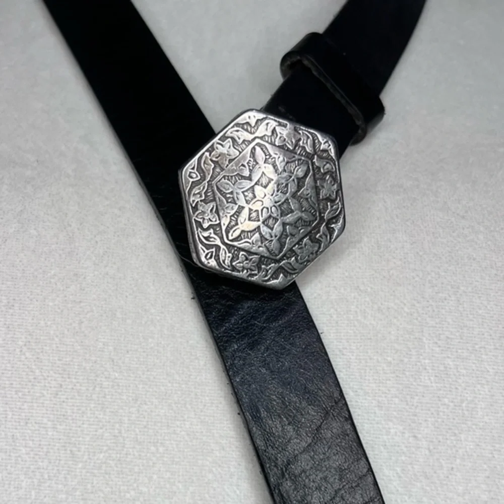 Vintage Nordstrom Ibel Pewter Buckle Black Leather Belt Made In Italy 32